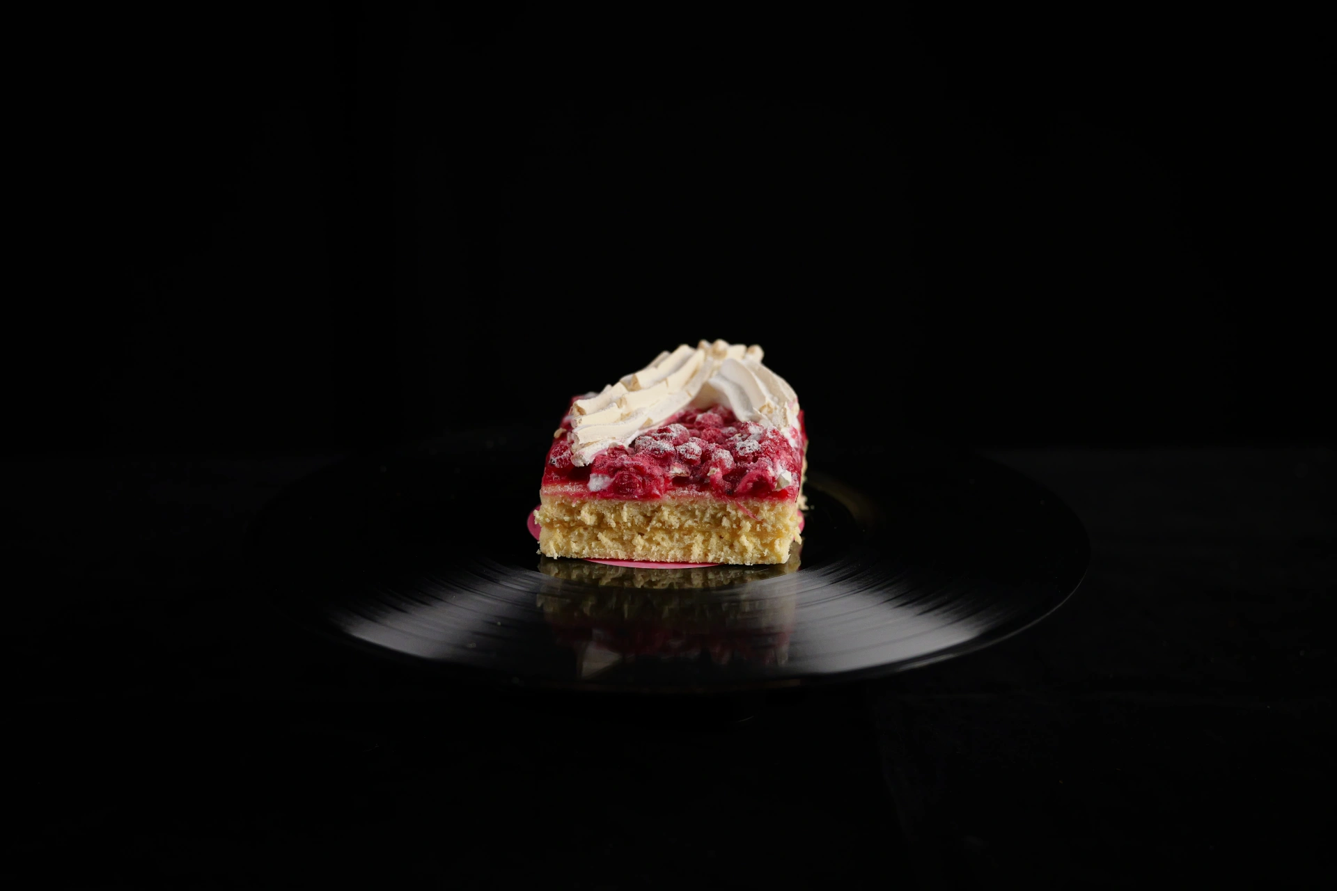 Baiser-Beerentörtchen